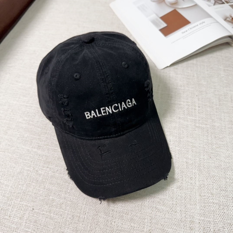 BALENCIAGA